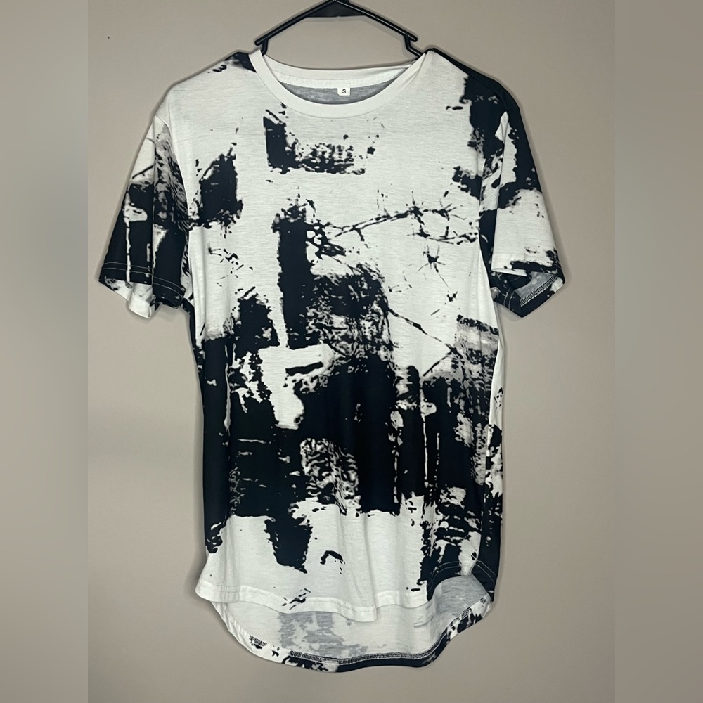 black and white tshirt